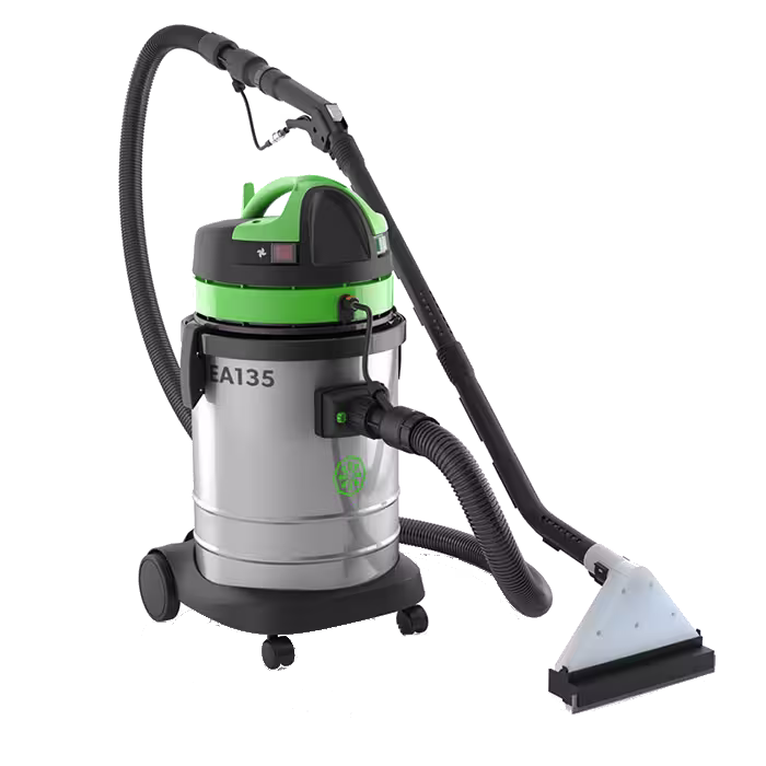 Máquina extratora profissional IPC EA135 utilizada pela Locvap para limpeza de sofás, colchões, tapetes e estofados.